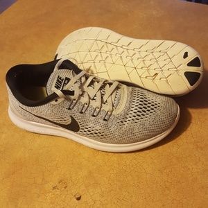 • Nike • Free Rn Sneakers